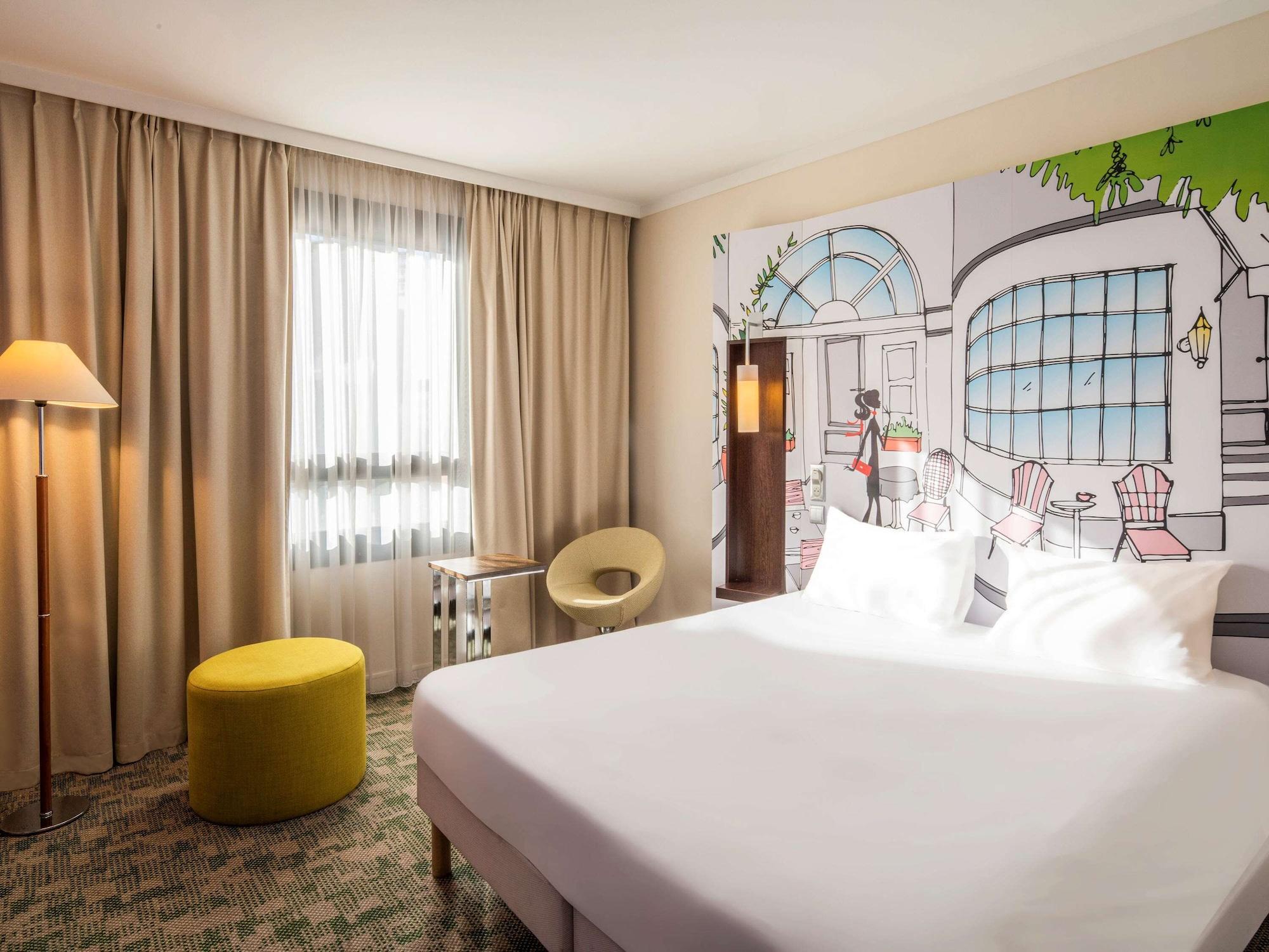 Ibis Styles Evry Courcouronnes Hotel And Events Exterior photo